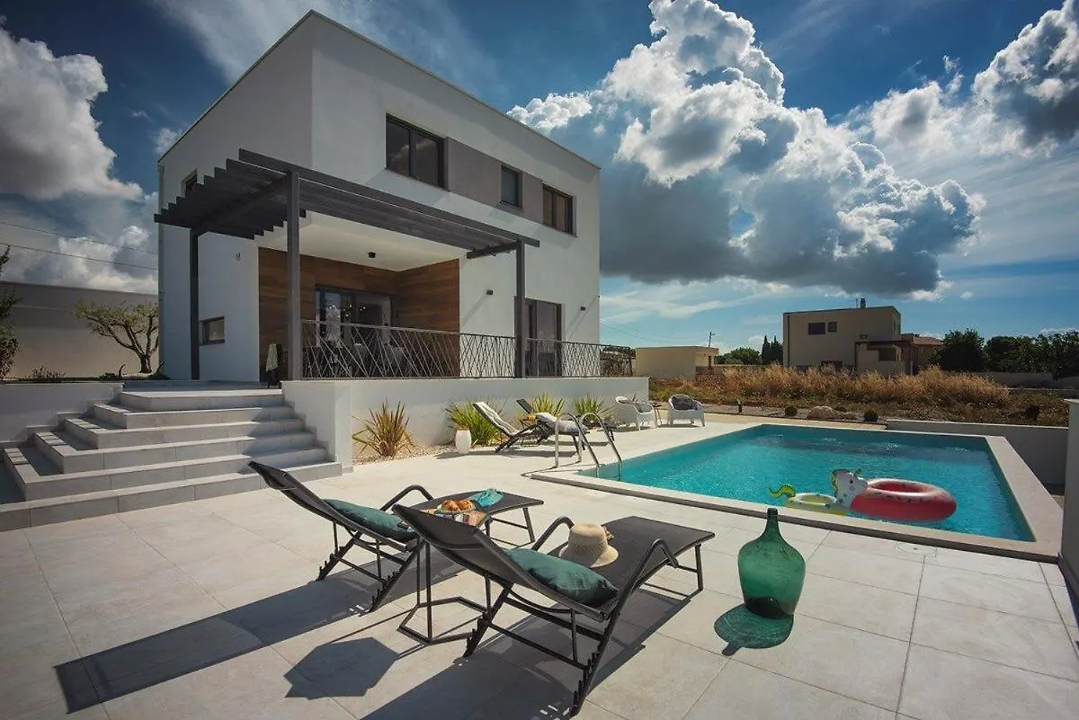 Villa Joy Pomer Holiday home