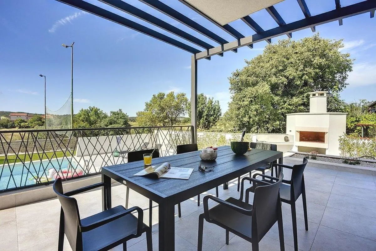 Villa Joy Pomer Holiday home