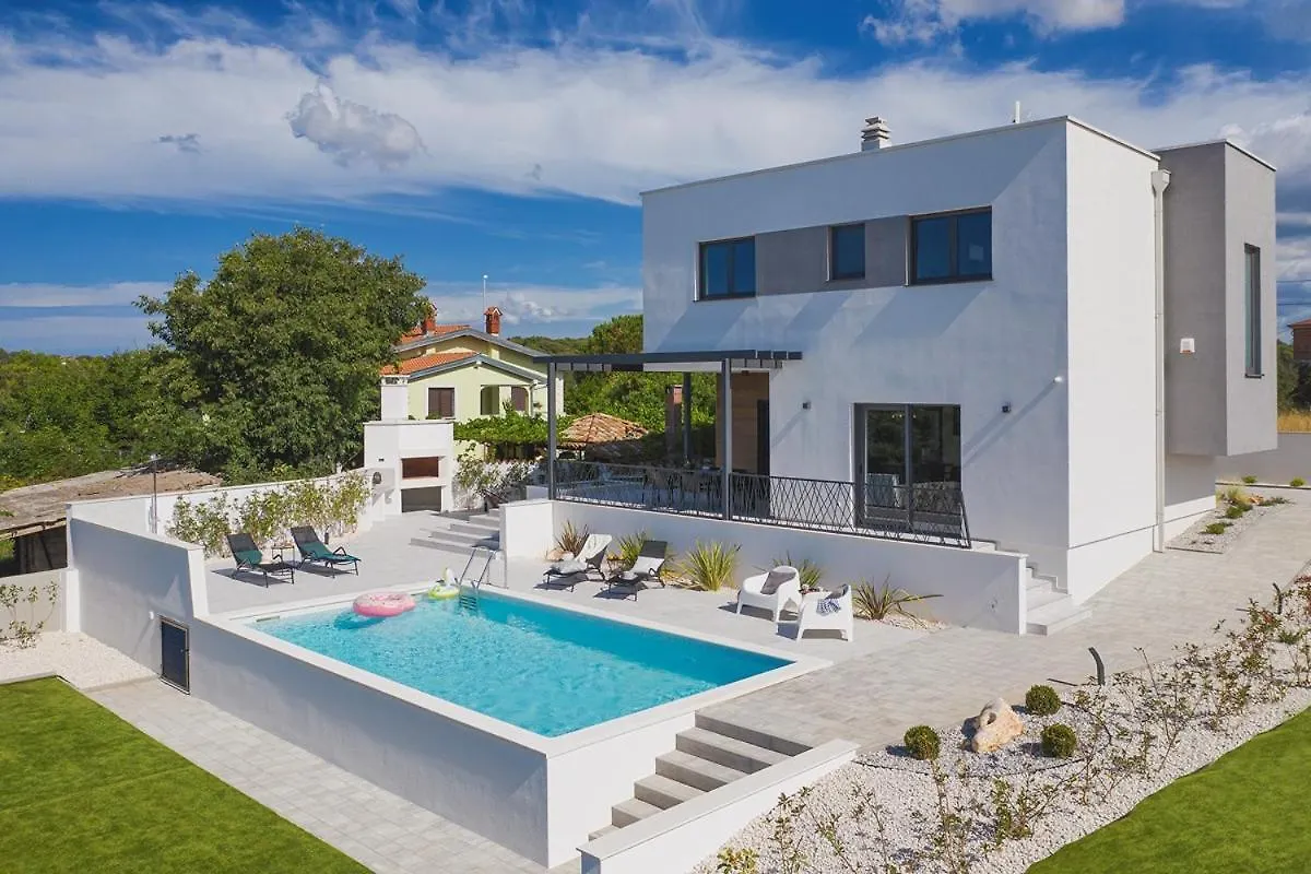Villa Joy Pomer 0*,  Croatia