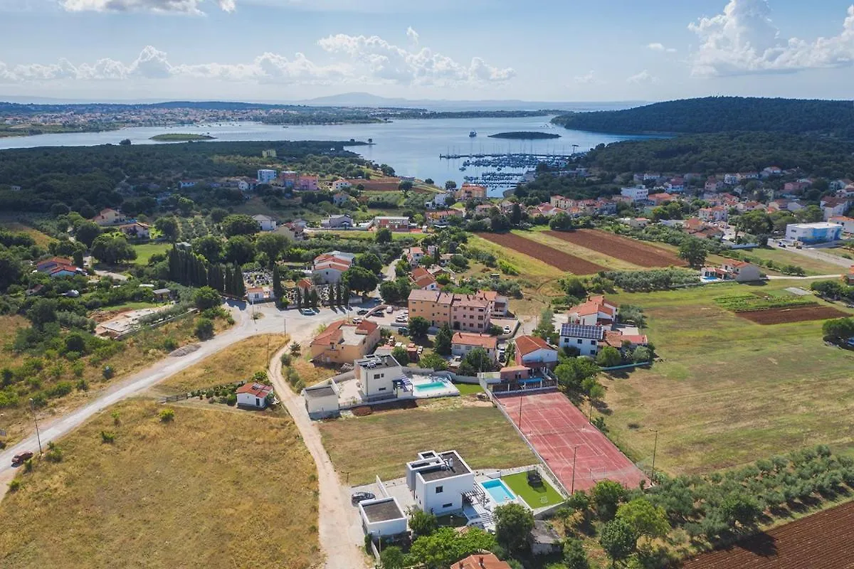Villa Joy Pomer Holiday home